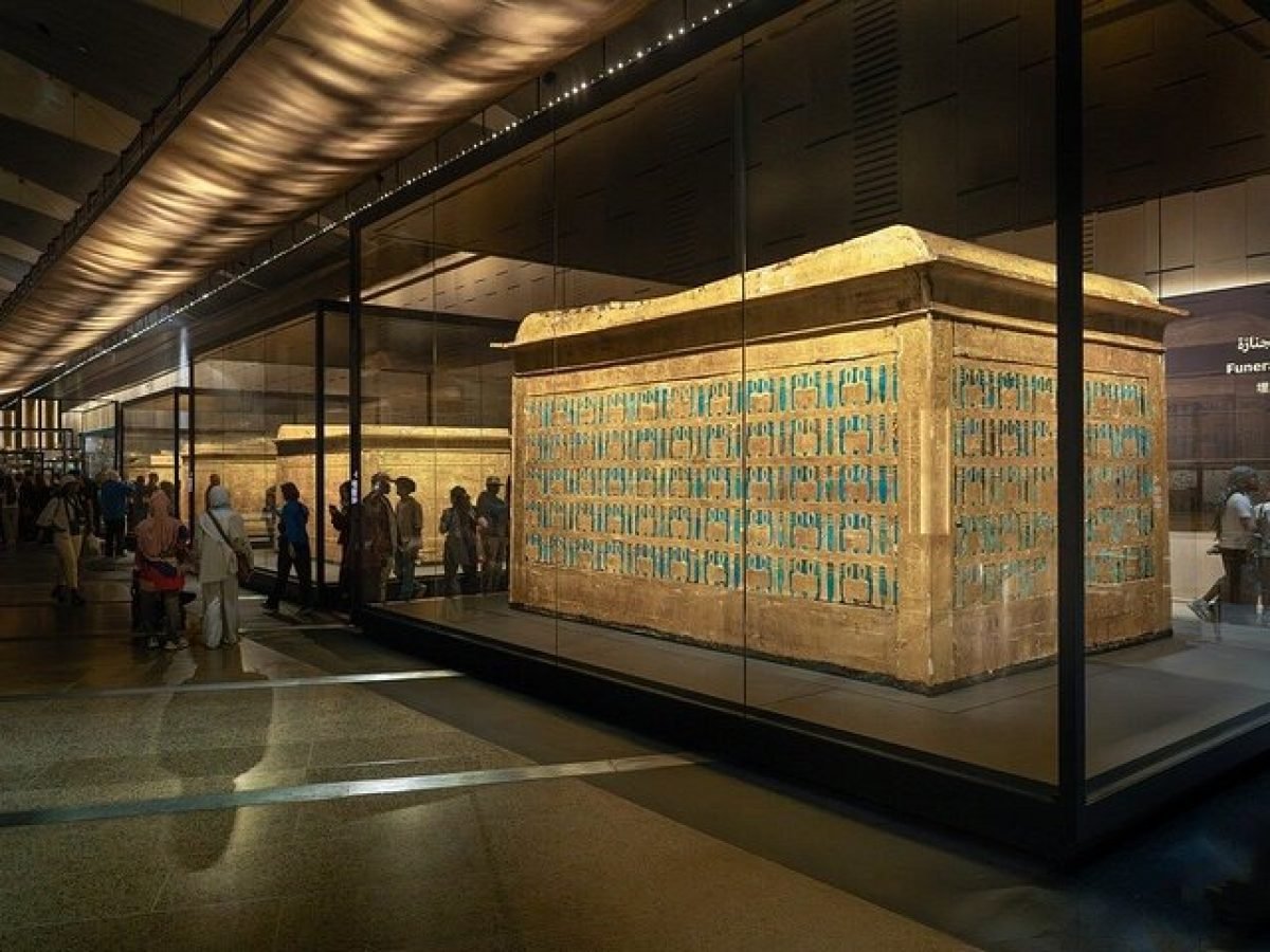 Giza Pyramids and Grand Egyptian Museum in One Day: Complete Guide
